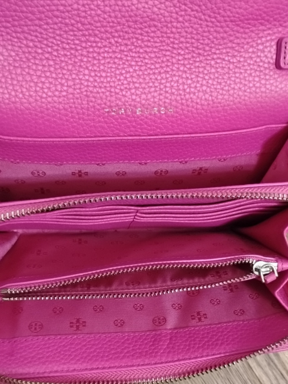 Tory Burch Thea Mini Crossbody - Picture 7 of 13